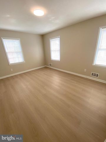 9715 PICKETT LN, Manassas, VA 20110