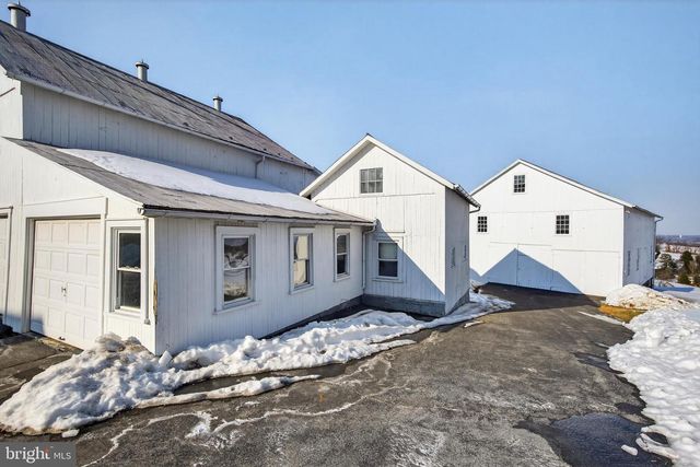 3320 RIVER RD, Lancaster, PA 17603