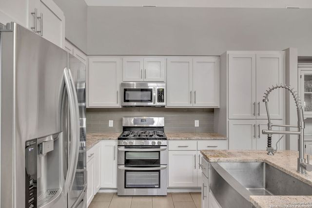 728 E Guenther St, San Antonio, TX 78210