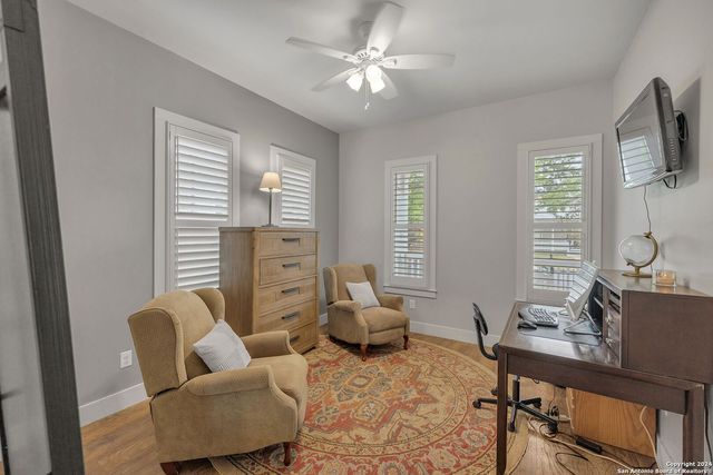 728 E Guenther St, San Antonio, TX 78210