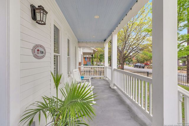 728 E Guenther St, San Antonio, TX 78210