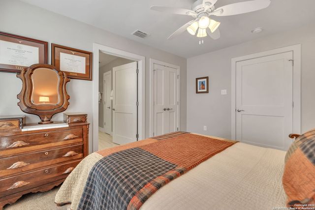 728 E Guenther St, San Antonio, TX 78210