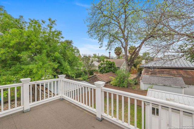 728 E Guenther St, San Antonio, TX 78210