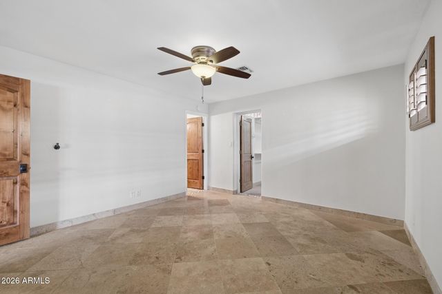 6332 E Earll Drive, Scottsdale, AZ 85251