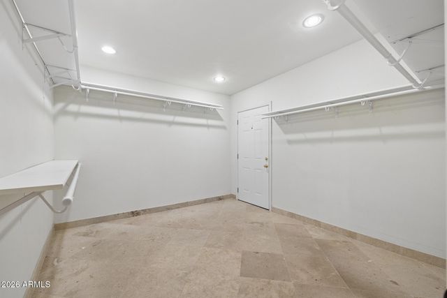 6332 E Earll Drive, Scottsdale, AZ 85251