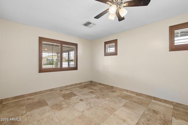 6332 E Earll Drive, Scottsdale, AZ 85251