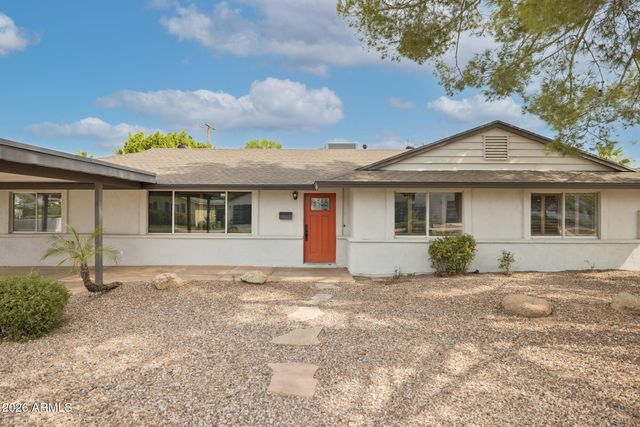 6332 E Earll Drive, Scottsdale, AZ 85251