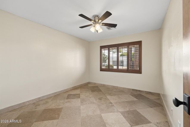 6332 E Earll Drive, Scottsdale, AZ 85251