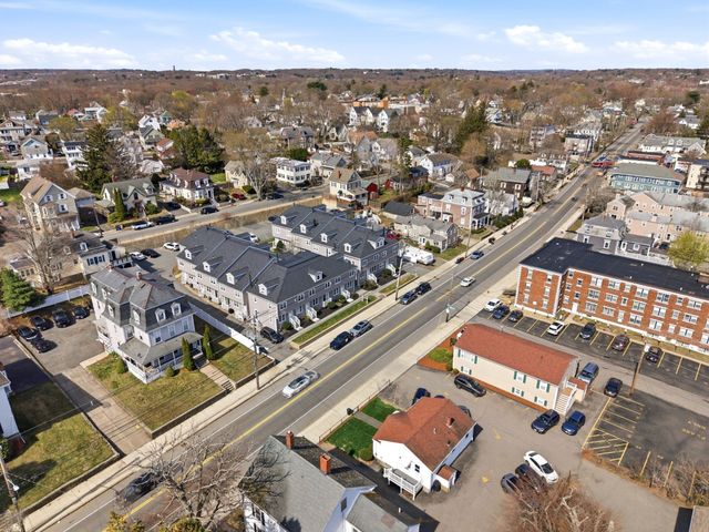 112 Lowell St 11, Peabody, MA 01960