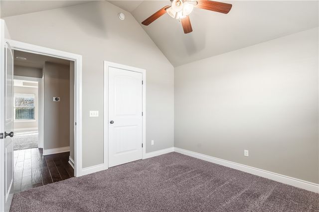 7587 Brooklyn Avenue, Springdale, AR 72762