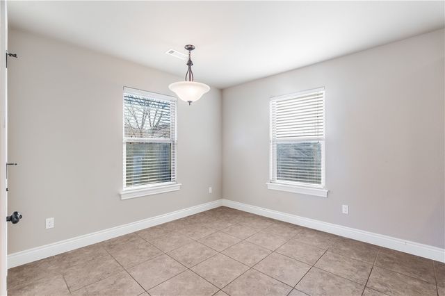 7587 Brooklyn Avenue, Springdale, AR 72762