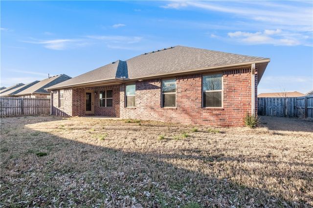 7587 Brooklyn Avenue, Springdale, AR 72762