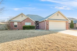7587 Brooklyn Avenue, Springdale, AR 72762