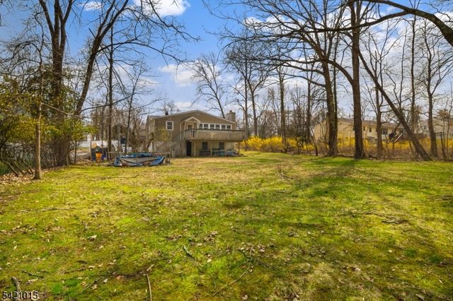 152 Pine Brook Rd, Lincoln Park Boro, NJ 07035