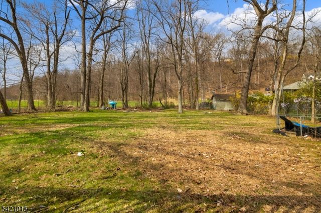 152 Pine Brook Rd, Lincoln Park Boro, NJ 07035