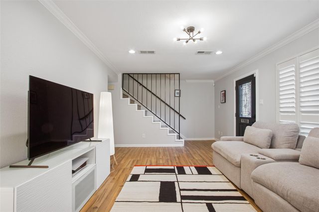 2908 Gessner Road, Houston, TX 77080