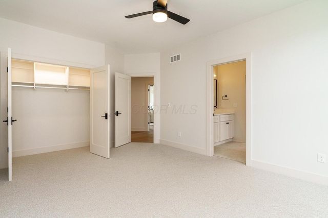120 Caren Avenue, Worthington, OH 43085