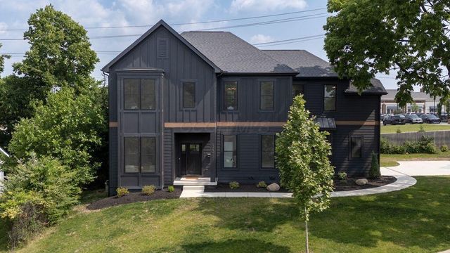 120 Caren Avenue, Worthington, OH 43085