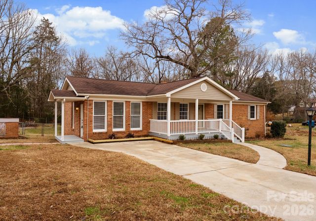 784 Crestmont Drive SE, Concord, NC 28025