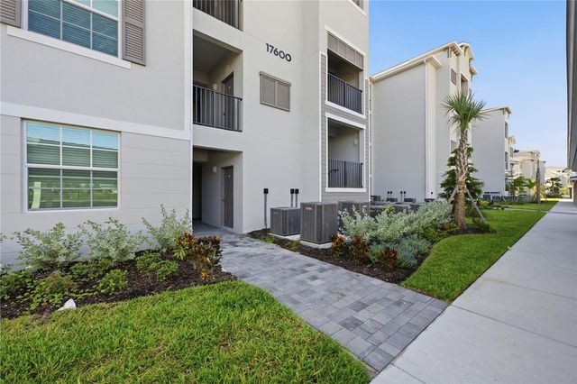 17600 OPAL SAND DRIVE 203, Venice, FL 34293