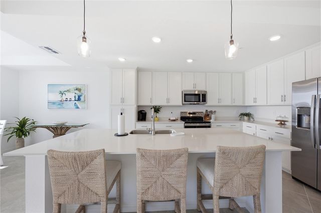 17600 OPAL SAND DRIVE 203, Venice, FL 34293