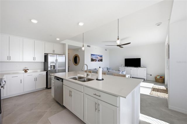 17600 OPAL SAND DRIVE 203, Venice, FL 34293