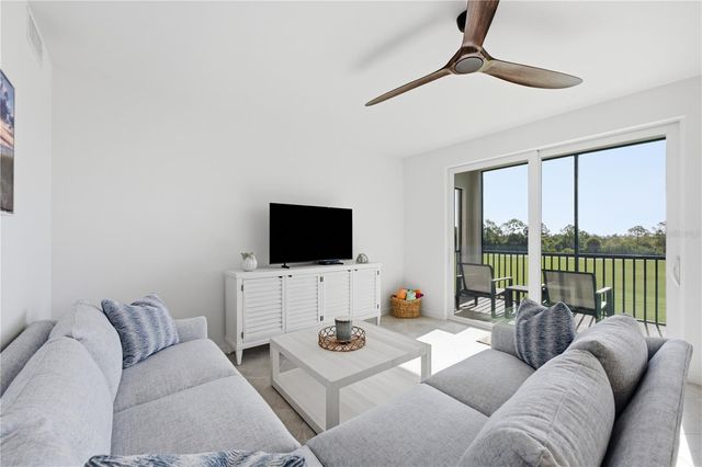 17600 OPAL SAND DRIVE 203, Venice, FL 34293