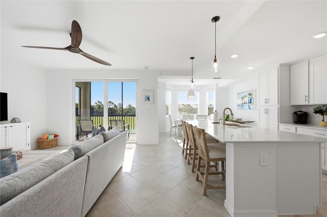 17600 OPAL SAND DRIVE 203, Venice, FL 34293