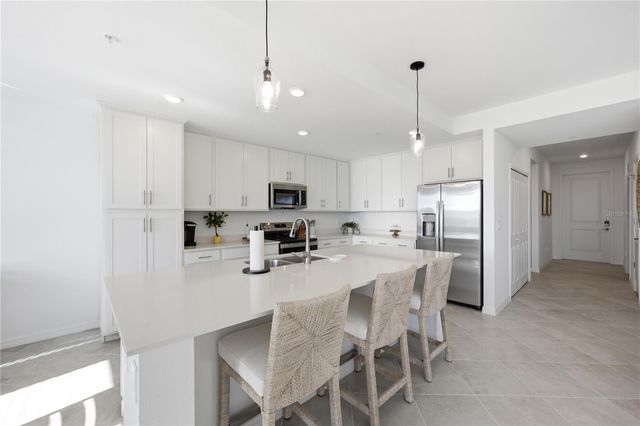 17600 OPAL SAND DRIVE 203, Venice, FL 34293