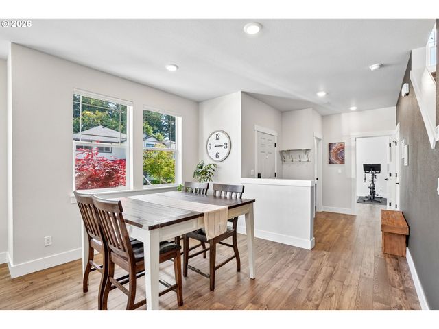 16823 Sw COLORADO Ln, Tigard, OR 97224