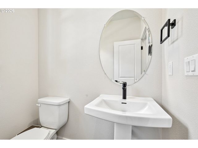 16823 Sw COLORADO Ln, Tigard, OR 97224