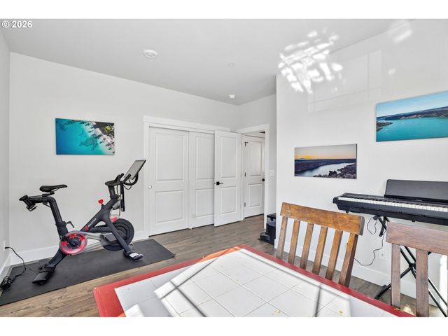 16823 Sw COLORADO Ln, Tigard, OR 97224