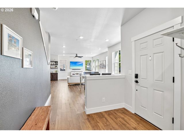16823 Sw COLORADO Ln, Tigard, OR 97224
