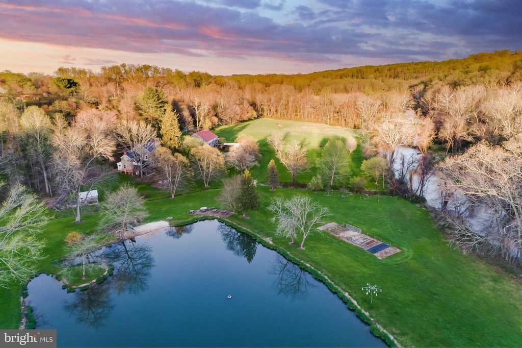 Image 2 of property listing at 1449 CORBETT RD, Monkton, MD 21111