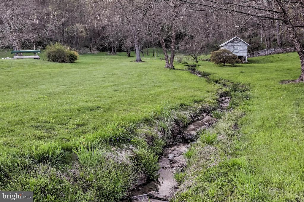 Image 7 of property listing at 1449 CORBETT RD, Monkton, MD 21111