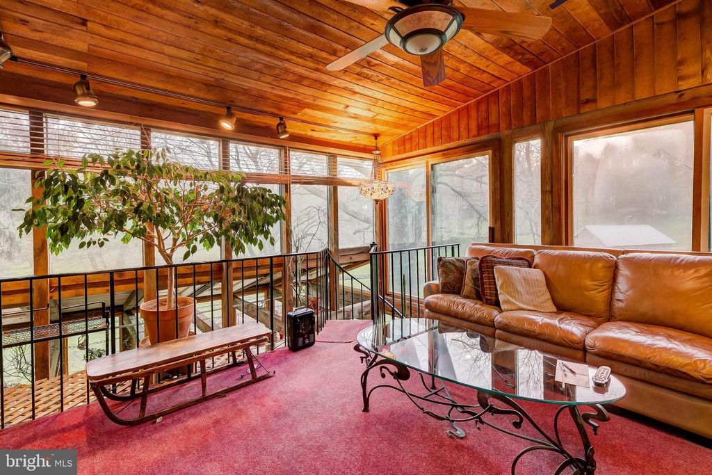 Image 8 of property listing at 1449 CORBETT RD, Monkton, MD 21111