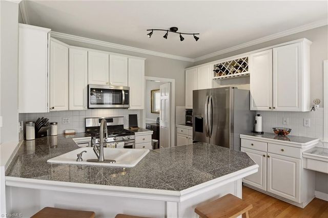 119 Kingsmill Place, Advance, NC 27006