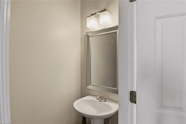 119 Kingsmill Place, Advance, NC 27006