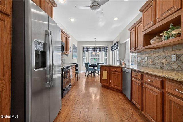 66 Shinnecock Hills Drive, Colonie, NY 12205