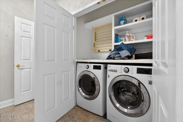 66 Shinnecock Hills Drive, Colonie, NY 12205