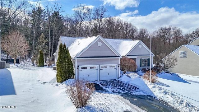 66 Shinnecock Hills Drive, Colonie, NY 12205