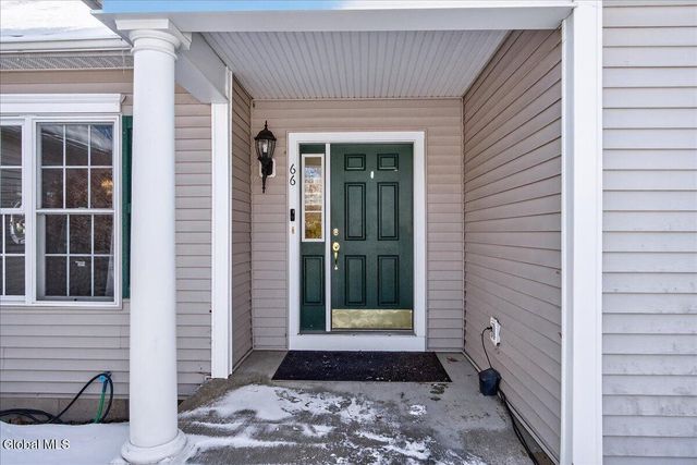 66 Shinnecock Hills Drive, Colonie, NY 12205