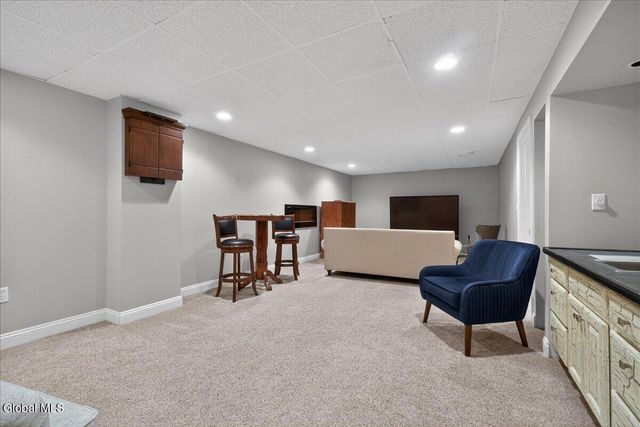 66 Shinnecock Hills Drive, Colonie, NY 12205