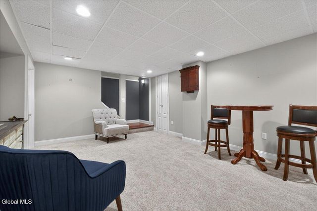 66 Shinnecock Hills Drive, Colonie, NY 12205