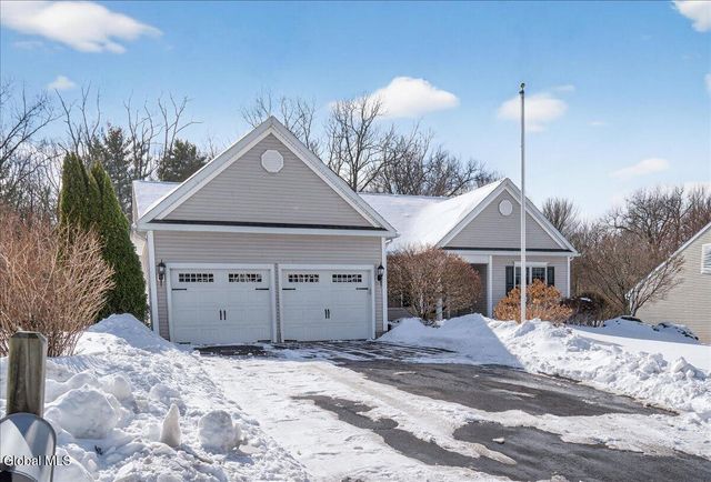 66 Shinnecock Hills Drive, Colonie, NY 12205