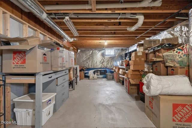 66 Shinnecock Hills Drive, Colonie, NY 12205