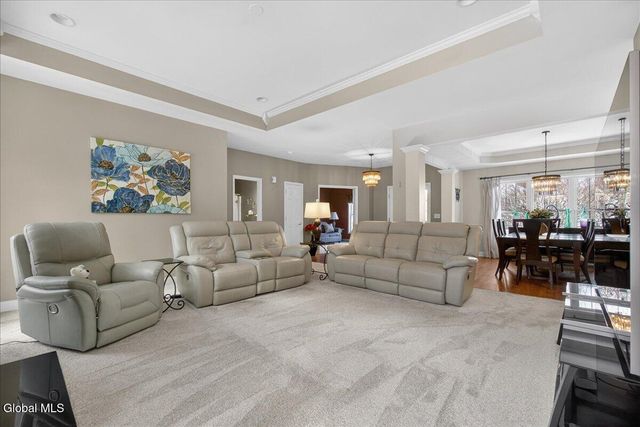 66 Shinnecock Hills Drive, Colonie, NY 12205