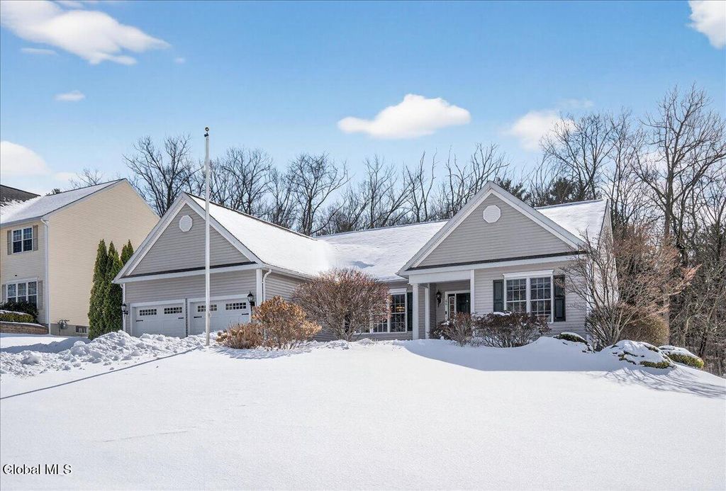 66 Shinnecock Hills Drive, Colonie, NY 12205