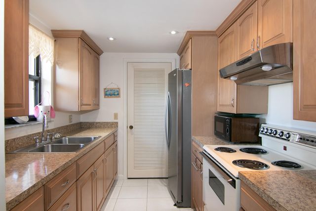 890 N Federal Highway 205, Lantana, FL 33462