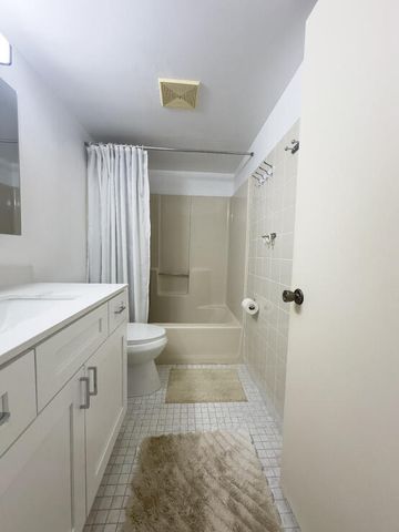 890 N Federal Highway 205, Lantana, FL 33462